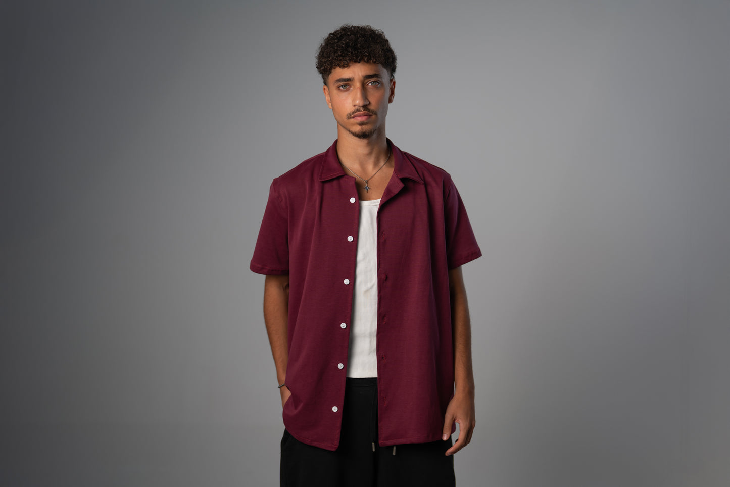 HIS STORY SHORT SLEEVE SHIRT IN BURGANDY