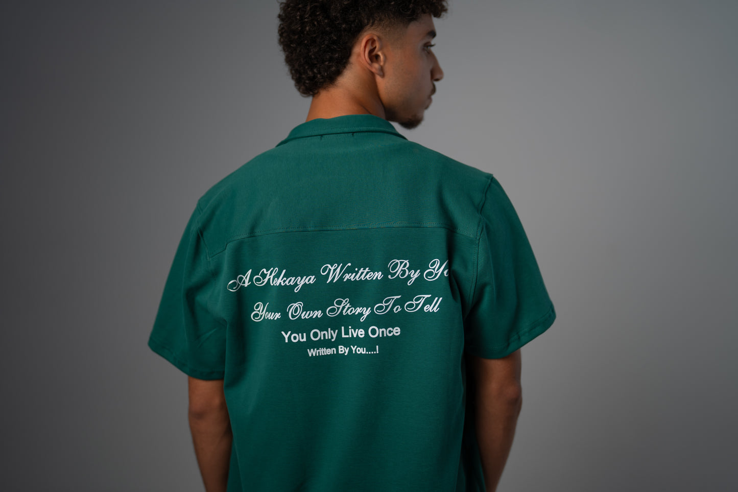 HIS STORY SHORT SLEEVE SHIRT IN DARK GREEN