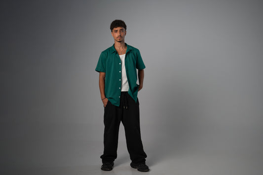 HIS STORY SHORT SLEEVE SHIRT IN DARK GREEN